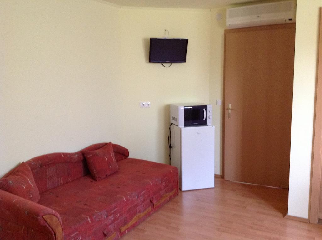 Majnar Villa Apartmanhaz Bogacs Room photo